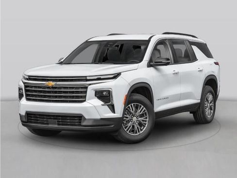 Used 2026 Chevrolet Traverse LT AWD/4WD image 1