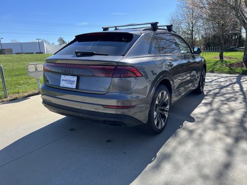 Used 2025 Audi Q8 Premium Plus image 9