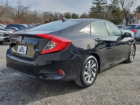 Certified 2017 Honda Civic EX image 6