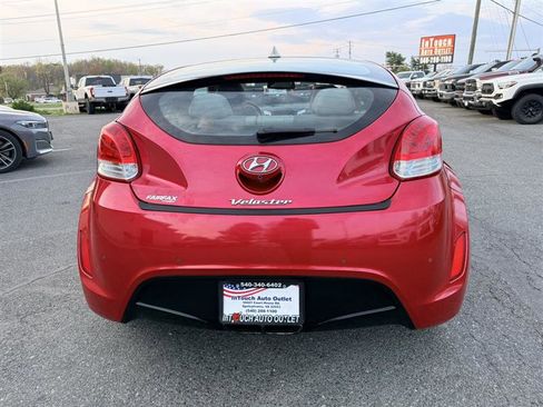 Used 2014 Hyundai Veloster w/ Technology Package 03 FWD image 6