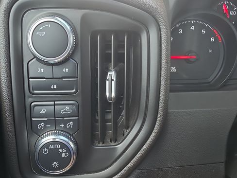 Used 2025 GMC Sierra 2500 Pro w/ 1SA Pro Safety Plus Package AWD/4WD image 17