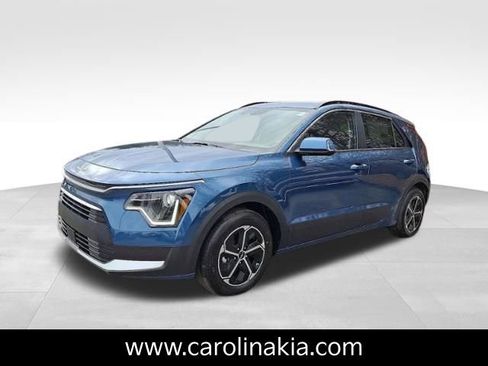 New 2025 Kia Niro EX image 2