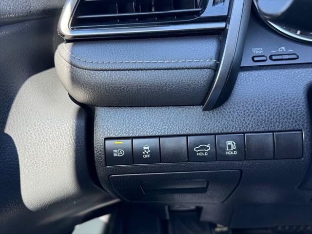 Used 2019 Toyota Camry SE FWD image 14