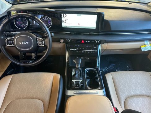 Certified 2024 Kia Carnival EX FWD image 14