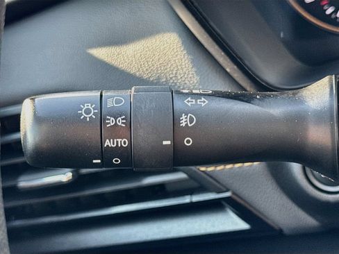 Used 2025 Subaru Outback Wilderness w/ Wilderness Package AWD/4WD image 12