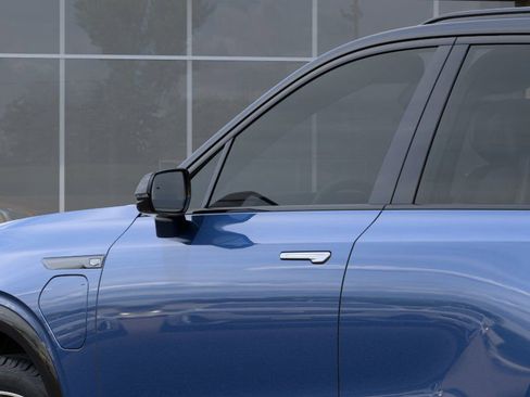 New 2026 Cadillac Vistiq Sport image 12