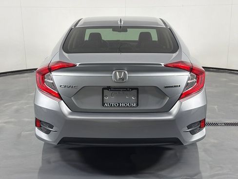 Used 2017 Honda Civic Touring image 6