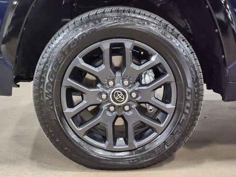 Used 2023 Toyota Tundra Platinum image 31