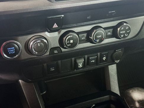 Certified 2020 Toyota Tacoma TRD Sport image 15