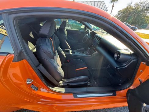 Used 2023 Toyota GR86 10th Anniversary SE image 27