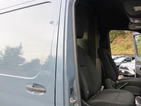 Used 2019 Mercedes-Benz Sprinter 144 Cargo image 10