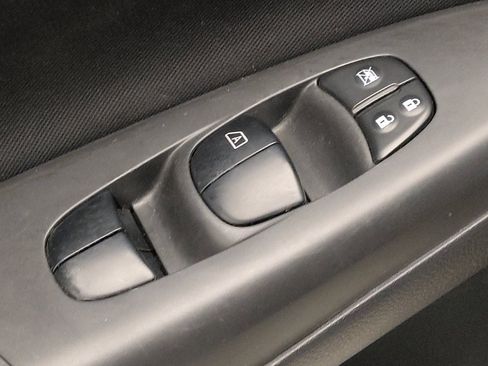 Used 2017 Nissan Sentra SR FWD image 27