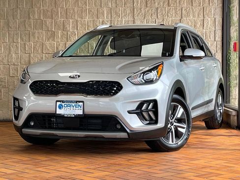 Used 2020 Kia Niro EX Premium FWD image 2