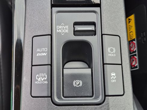 Certified 2023 Toyota Prius Prime FWD image 24