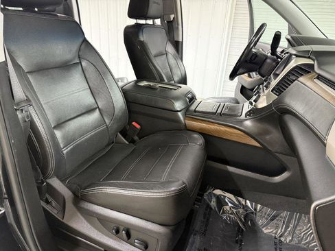 Used 2019 GMC Yukon XL Denali w/ Open Road Package image 40