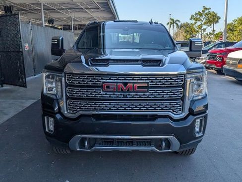 Used 2020 GMC Sierra 3500 Denali w/ Denali Ultimate Package image 3