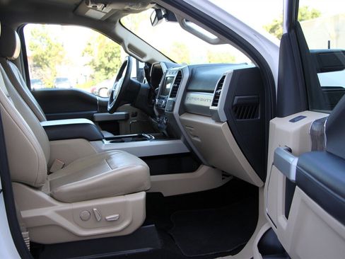 Used 2019 Ford F350 Lariat w/ Lariat Ultimate Package image 19