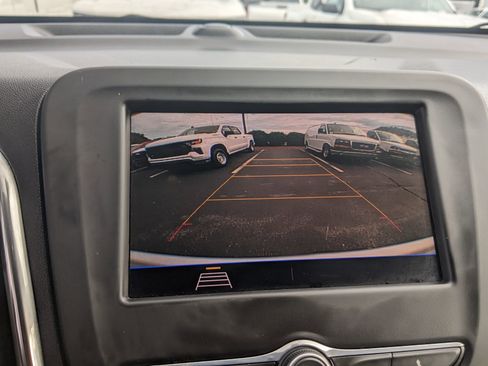 Certified 2021 Chevrolet Equinox LS w/ LS Convenience Package image 28