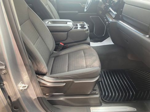 Used 2025 Chevrolet Silverado 1500 LT image 22