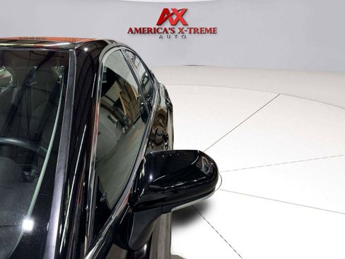 Used 2020 Toyota Camry XSE FWD image 17
