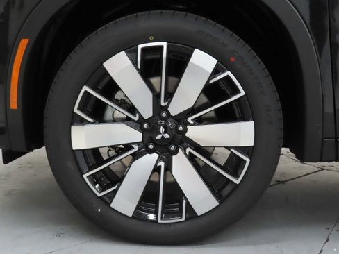 New 2026 Mitsubishi Outlander SEL FWD image 27
