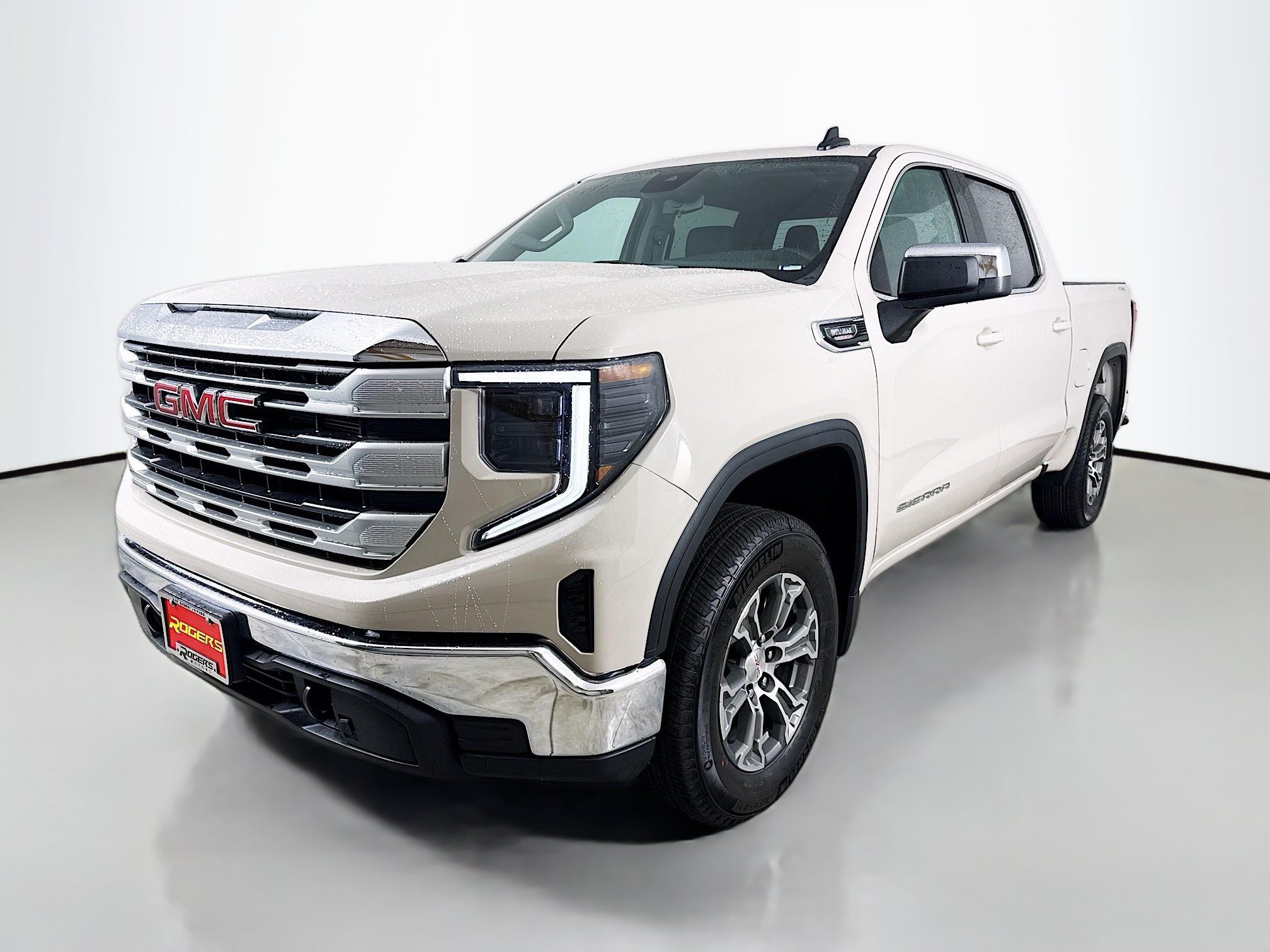 Certified 2026 GMC Sierra 1500 SLE AWD/4WD image 3
