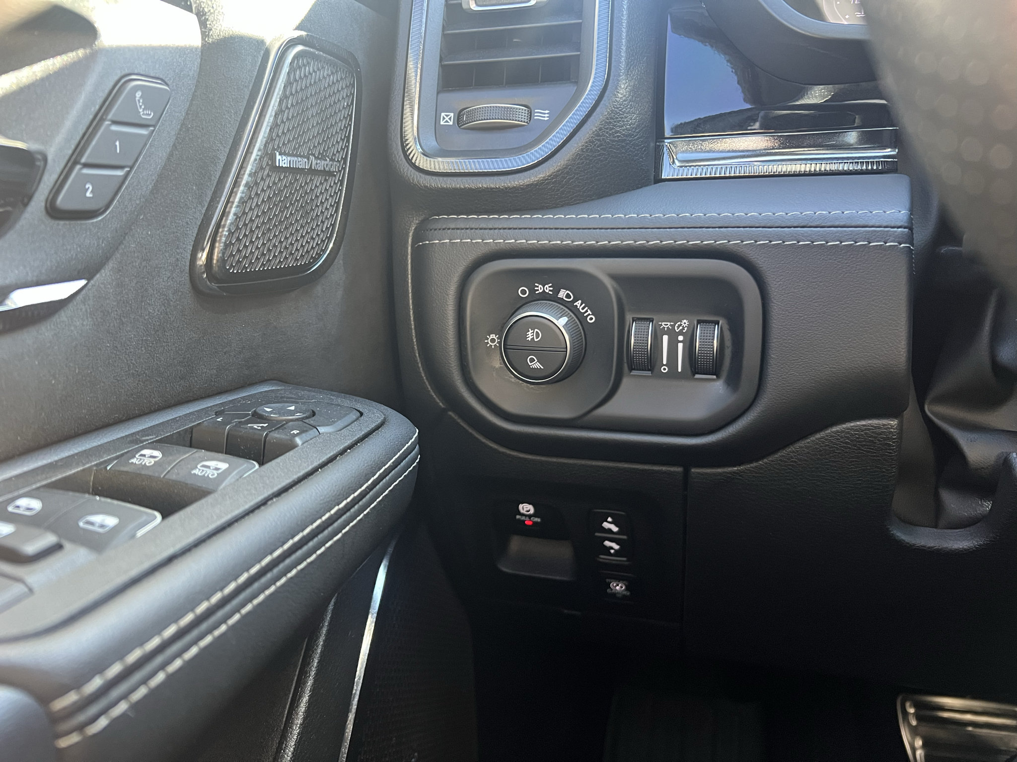 Used 2025 RAM 1500 RHO w/ RHO Level 1 Equipment Group AWD/4WD image 26