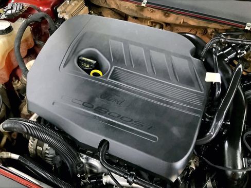 Used 2014 Ford Fusion SE w/ Equipment Group 202A image 28