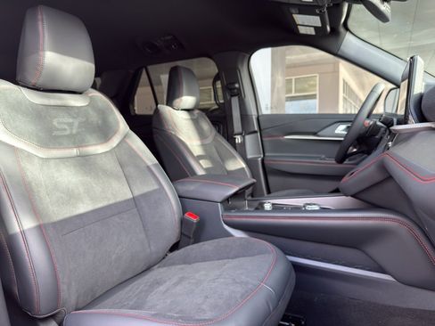 New 2026 Ford Explorer ST image 42