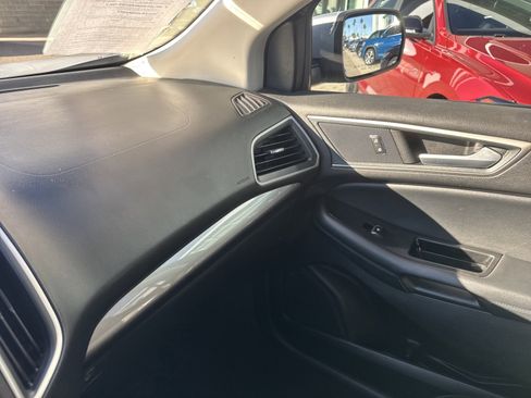 Used 2019 Ford Edge SEL w/ Equipment Group 201A image 23