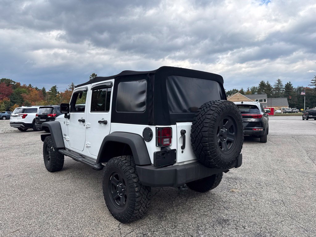 Used 2018 Jeep Wrangler Unlimited Sport w/ Connectivity Group AWD/4WD image 3