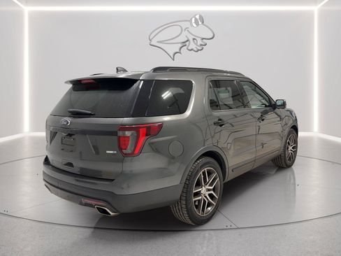 Used 2017 Ford Explorer Sport w/ Equipment Group 401A AWD/4WD image 5