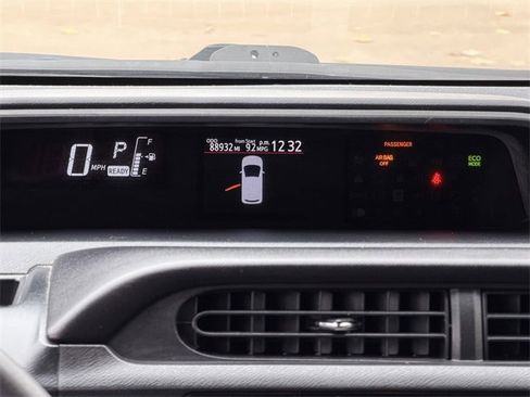 Used 2016 Toyota Prius C Four image 15