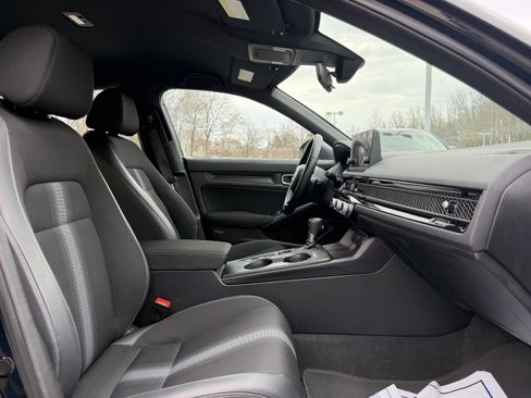 Used 2023 Honda Civic Sport image 12