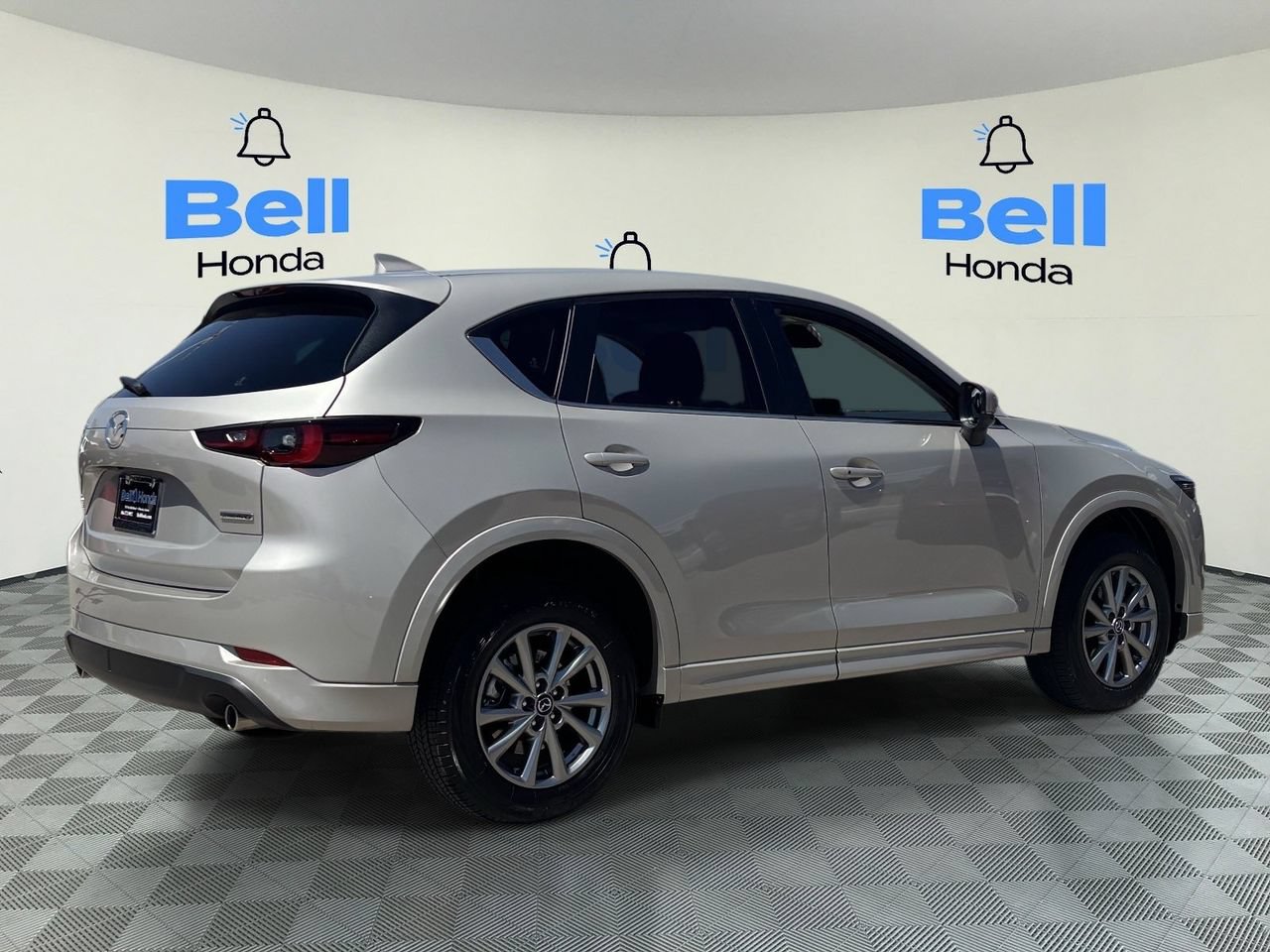 Used 2024 MAZDA CX-5 AWD 2.5 S w/ Preferred Package image 4