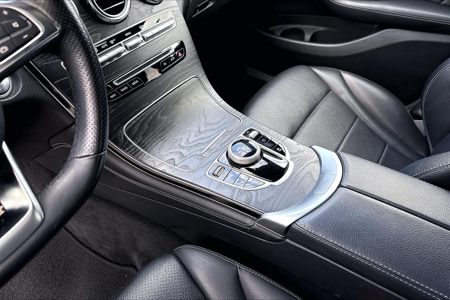 Used 2019 Mercedes-Benz GLC 300 4MATIC Coupe image 16