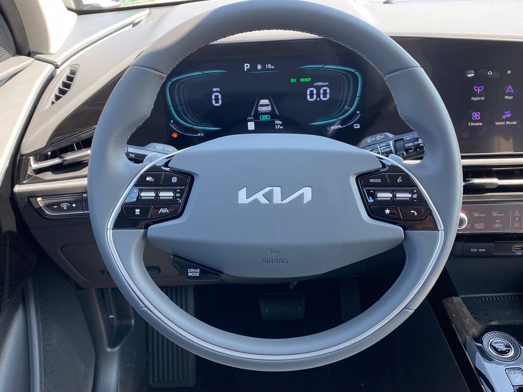 New 2026 Kia Niro EX FWD image 20