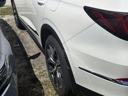 Used 2024 Acura MDX w/ Technology Package FWD image 9