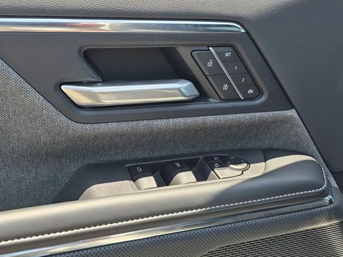 New 2026 GMC Sierra EV Elevation w/ Premium Package AWD/4WD image 24