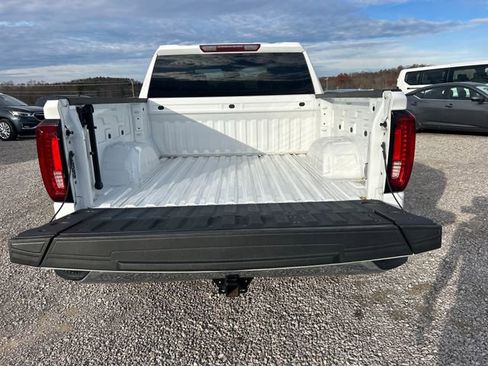 Used 2024 GMC Sierra 1500 SLT image 40