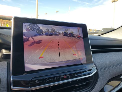 Used 2022 Jeep Compass Latitude w/ Convenience Group image 20