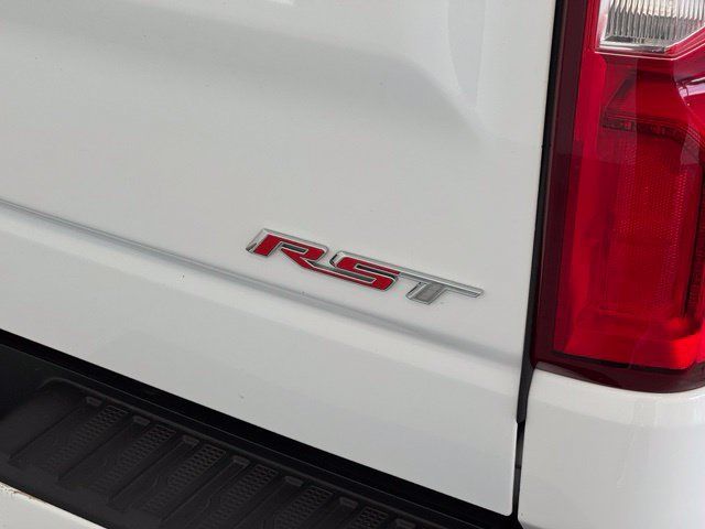 Certified 2022 Chevrolet Silverado 1500 RST AWD/4WD image 45