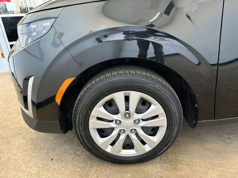 Certified 2023 Kia Soul LX FWD image 20