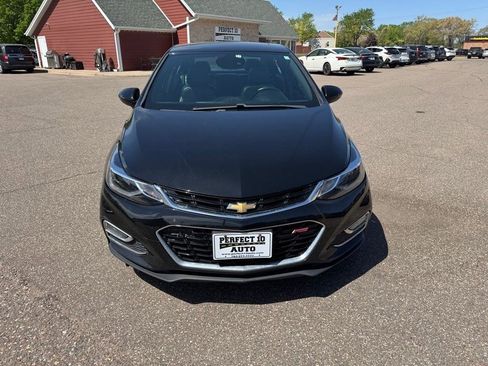 Used 2017 Chevrolet Cruze Premier FWD image 12