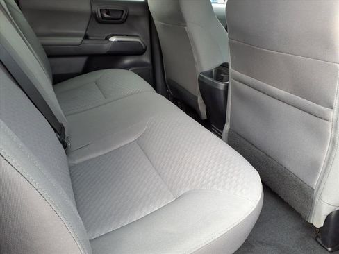 Certified 2022 Toyota Tacoma SR5 image 10