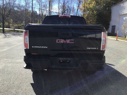 Used 2020 GMC Canyon Denali image 6