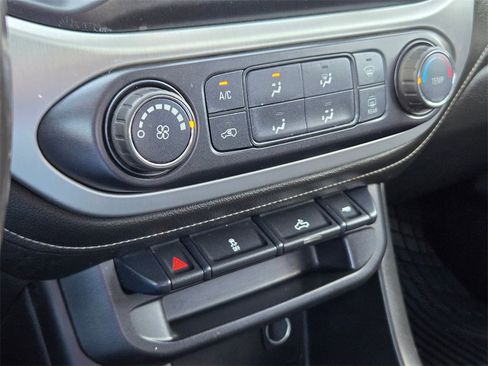 Used 2020 GMC Canyon SLE w/ Trailering Package image 16