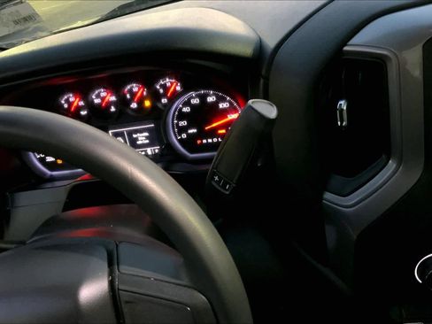 Used 2021 Chevrolet Silverado 1500 Custom Trail Boss w/ LPO, Dark Essentials Package image 16