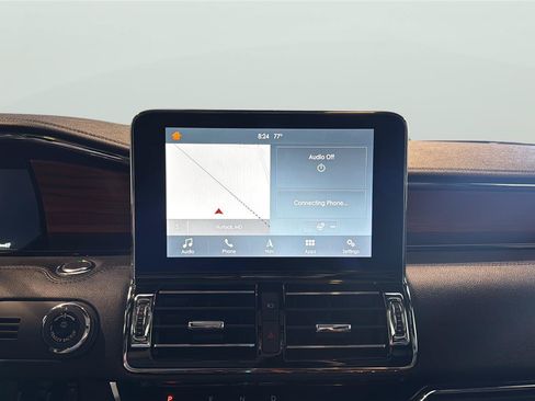 Used 2019 Lincoln Navigator L Reserve AWD/4WD image 18