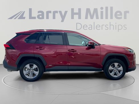 Certified 2025 Toyota RAV4 XLE AWD/4WD image 6